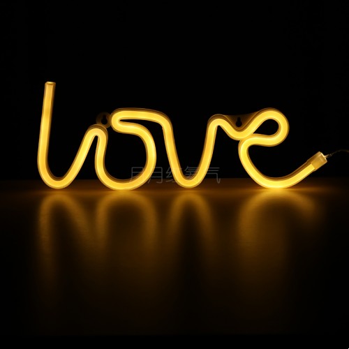 字母數字LED彩燈星星燈霓虹燈  黃色love字母燈（AA電需自備）
